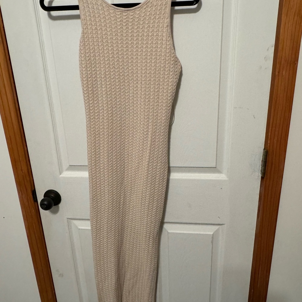 Elegant Cream Sleeveless Dress